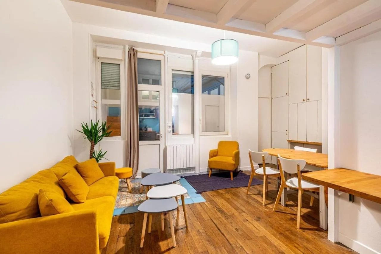 Joli - Lovely Studio Paris